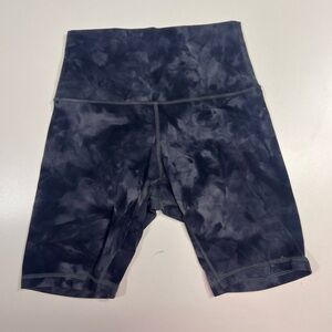 Lululemon Align High-Rise biker shorts Color: Diamond Dye Women’s Size 4 6”